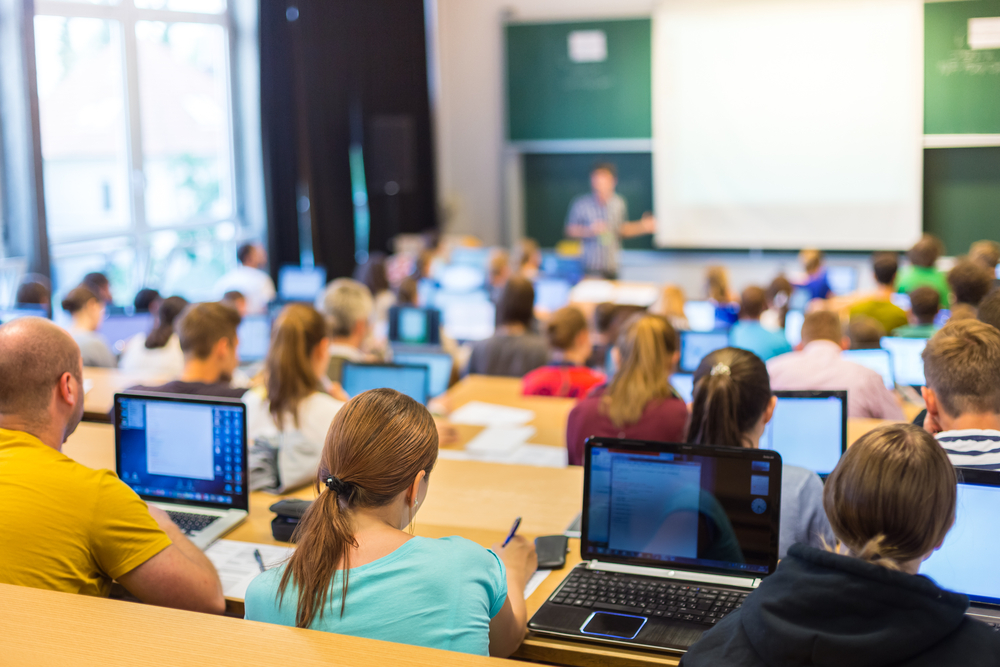 Université de 5.000 étudiants